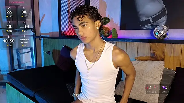 AlanCutee online show from March 25, 3:55 pm