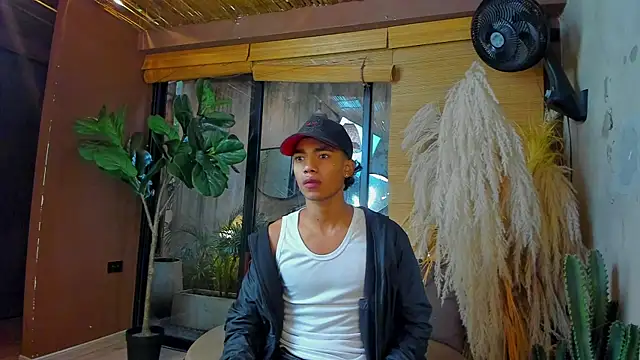 AlanCutee online show from November 29, 11:43 am