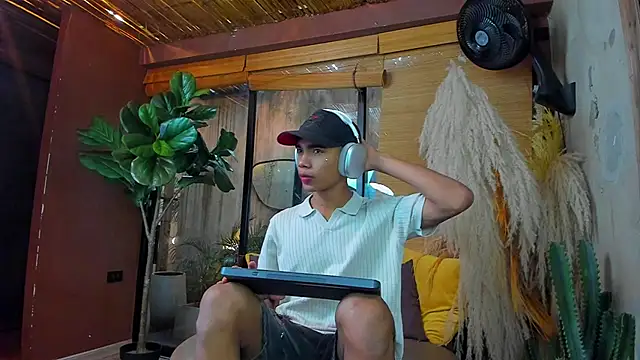 AlanCutee online show from December 1, 12:39 pm