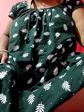 Cute-Swewty online show from May 11, 3:51 pm