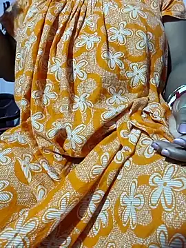 Cute-Swewty online show from March 11, 3:39 pm