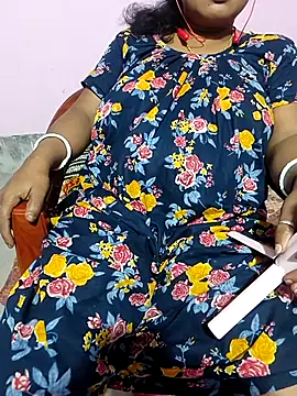 Cute-Swewty online show from October 17, 1:35 pm