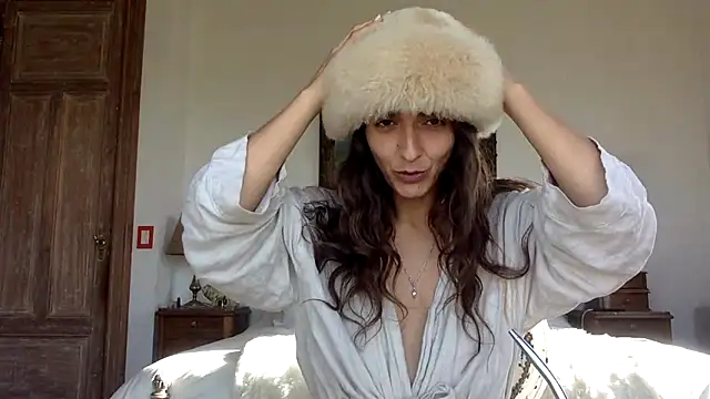 venuslibre online show from September 8, 7:35 pm