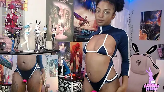 Snapshot of bunniikimi chatting on June 1, 1:28 am bunniikimi online show from June 1, 1:28 am