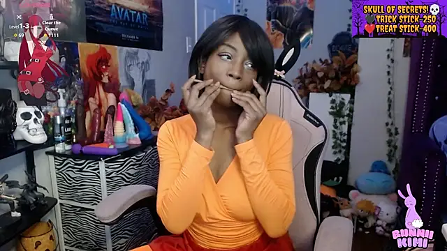 bunniikimi online show from October 28, 2:05 pm