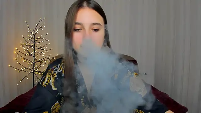 Daria de luxe online show from December 3, 1:10 pm