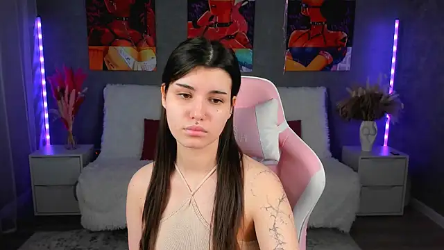 AnoraDark online show from April 14, 2:33 pm