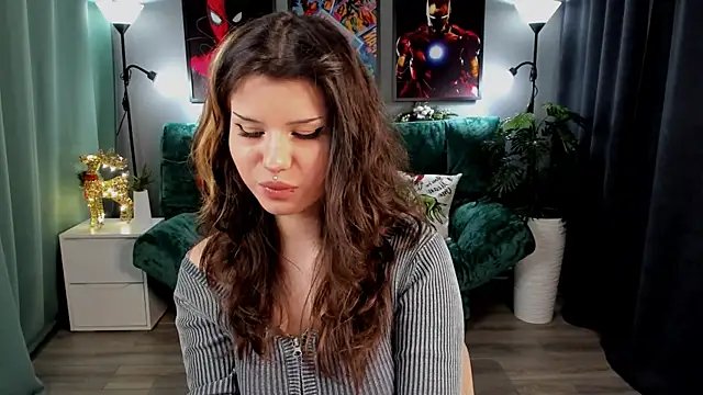 AnoraDark online show from December 3, 6:40 pm