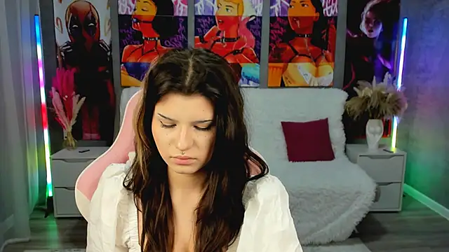 AnoraDark online show from February 12, 7:35 pm