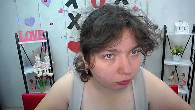 NeonilaLisova online show from October 17, 5:33 am