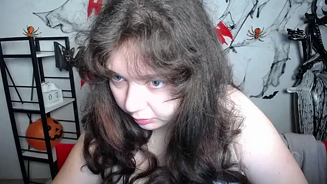 NeonilaLisova online show from November 8, 6:06 am