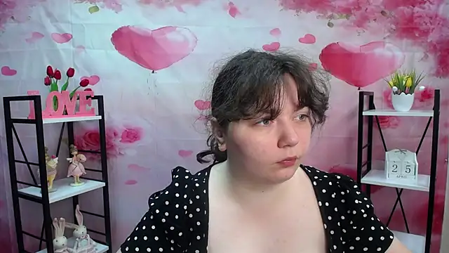 Snapshot of NeonilaLisova chatting on April 26, 5:16 am NeonilaLisova online show from April 26, 5:16 am