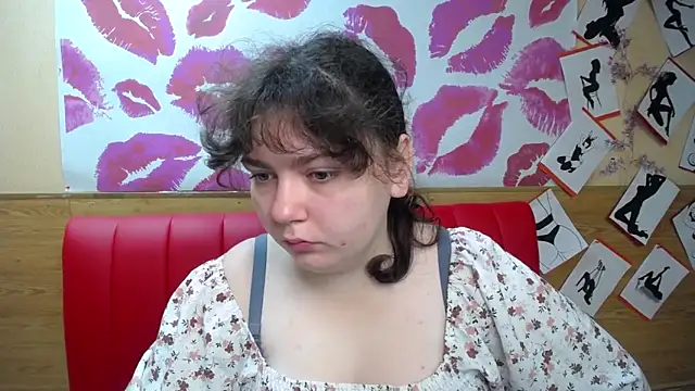 NeonilaLisova online show from October 19, 5:32 am