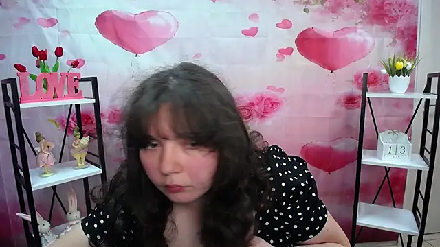 Snapshot of NeonilaLisova chatting on May 13, 11:17 am NeonilaLisova online show from May 13, 11:17 am