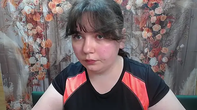 Snapshot of NeonilaLisova chatting on May 12, 11:05 am NeonilaLisova online show from May 12, 11:05 am