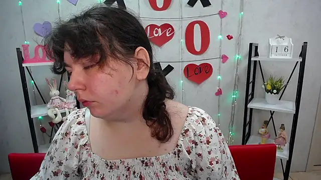 NeonilaLisova online show from October 16, 5:27 am