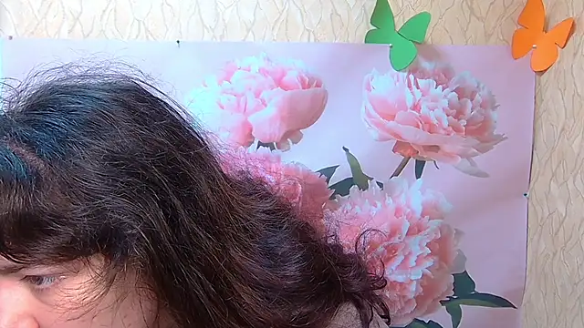 NeonilaLisova online show from September 26, 5:25 am