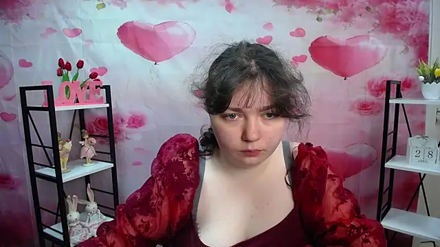 Snapshot of NeonilaLisova chatting on April 29, 5:00 am NeonilaLisova online show from April 29, 5:00 am