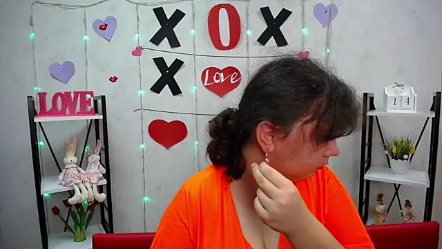 NeonilaLisova online show from September 14, 5:19 am