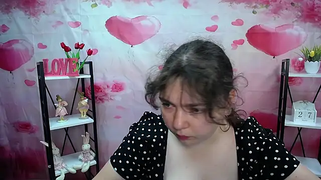 Snapshot of NeonilaLisova chatting on May 28, 5:04 am NeonilaLisova online show from May 28, 5:04 am