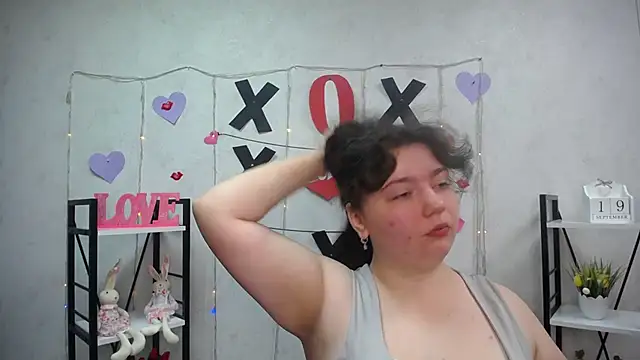 NeonilaLisova online show from September 20, 5:12 am