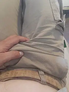 Snapshot of gasty90 chatting on December 13, 8:04 pm gasty90 online show from December 13, 8:04 pm