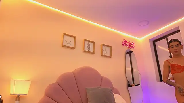  Grace turner  online show from February 22, 1:35 pm