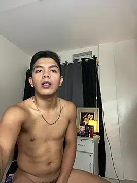 Snapshot of Hunky_paul chatting on July 17, 3:09 pm Hunky paul online show from July 17, 3:09 pm