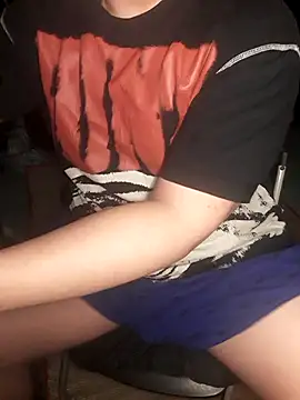 MinhTuan2002 online show from October 26, 12:22 am