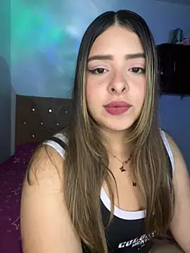 Snapshot of Nahomy_cm chatting on July 5, 3:11 am Nahomy cm online show from July 5, 3:11 am
