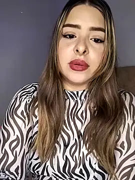 Nahomy cm online show from April 8, 8:54 pm