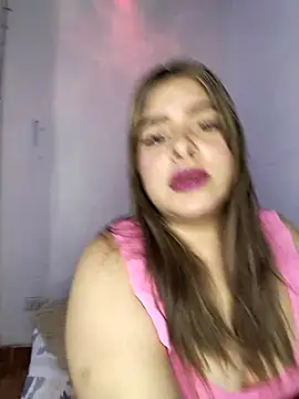 Nahomy cm online show from December 21, 8:20 pm