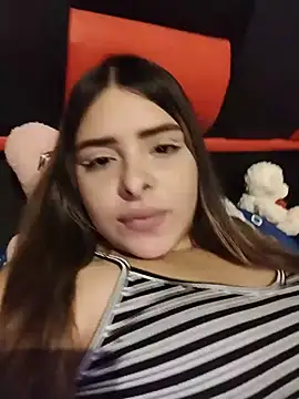 Snapshot of Nahomy_cm chatting on June 7, 4:39 am Nahomy cm online show from June 7, 4:39 am