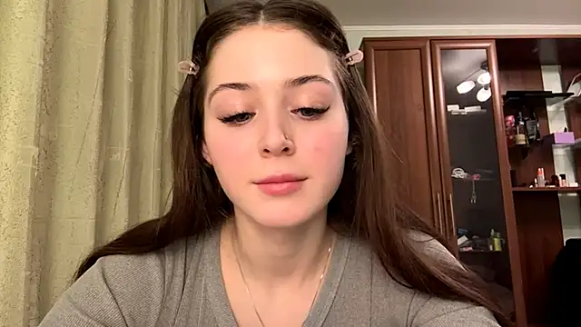 Adel strongwoman online show from March 10, 7:07 pm