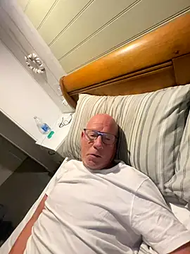 philefc online show from September 26, 7:26 am