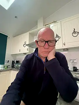 philefc online show from December 4, 10:25 am