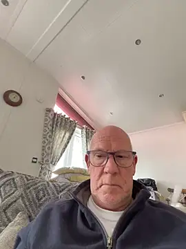 Snapshot of philefc chatting on March 13, 2:11 pm philefc online show from March 13, 2:11 pm