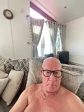 Snapshot of philefc chatting on February 24, 2:40 pm philefc online show from February 24, 2:40 pm