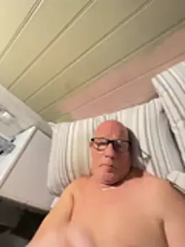 Snapshot of philefc chatting on February 9, 9:35 pm philefc online show from February 9, 9:35 pm