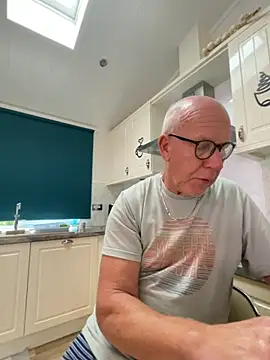 philefc online show from October 29, 11:20 am