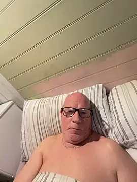 Snapshot of philefc chatting on February 19, 7:27 am philefc online show from February 19, 7:27 am