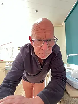 Snapshot of philefc chatting on March 16, 9:57 am philefc online show from March 16, 9:57 am