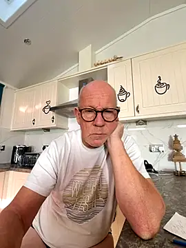 philefc online show from November 17, 10:19 am