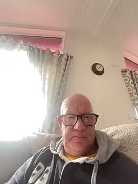 Snapshot of philefc chatting on February 23, 12:17 pm philefc online show from February 23, 12:17 pm