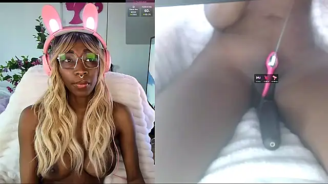 alys at college online show from March 10, 12:31 pm