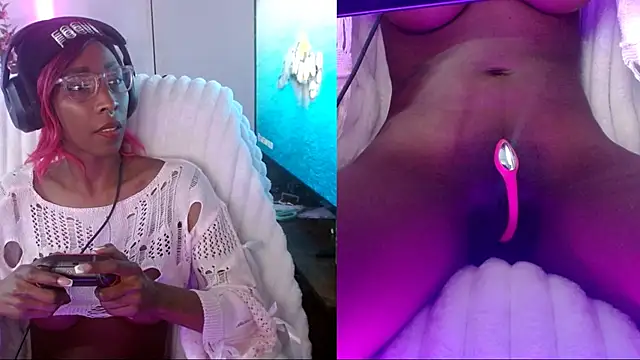 alys at college online show from February 14, 2:28 pm