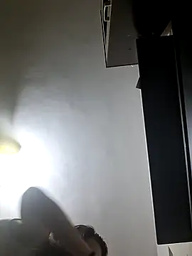 Anayssa  online show from February 20, 8:00 pm