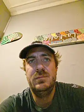 Snapshot of 3615-ULLA chatting on November 27, 5:41 am 3615-ULLA online show from November 27, 5:41 am