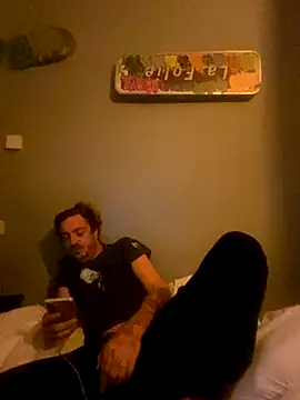 Snapshot of 3615-ULLA chatting on November 25, 9:09 am 3615-ULLA online show from November 25, 9:09 am