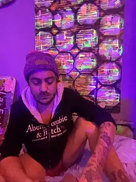 3615-ULLA online show from December 19, 11:18 pm